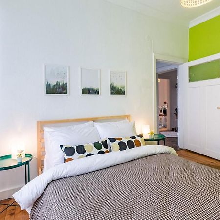 Colorful Flat With Excellent Location Near Trendy Attractions In Kadikoy Apartamento Istambul Exterior foto