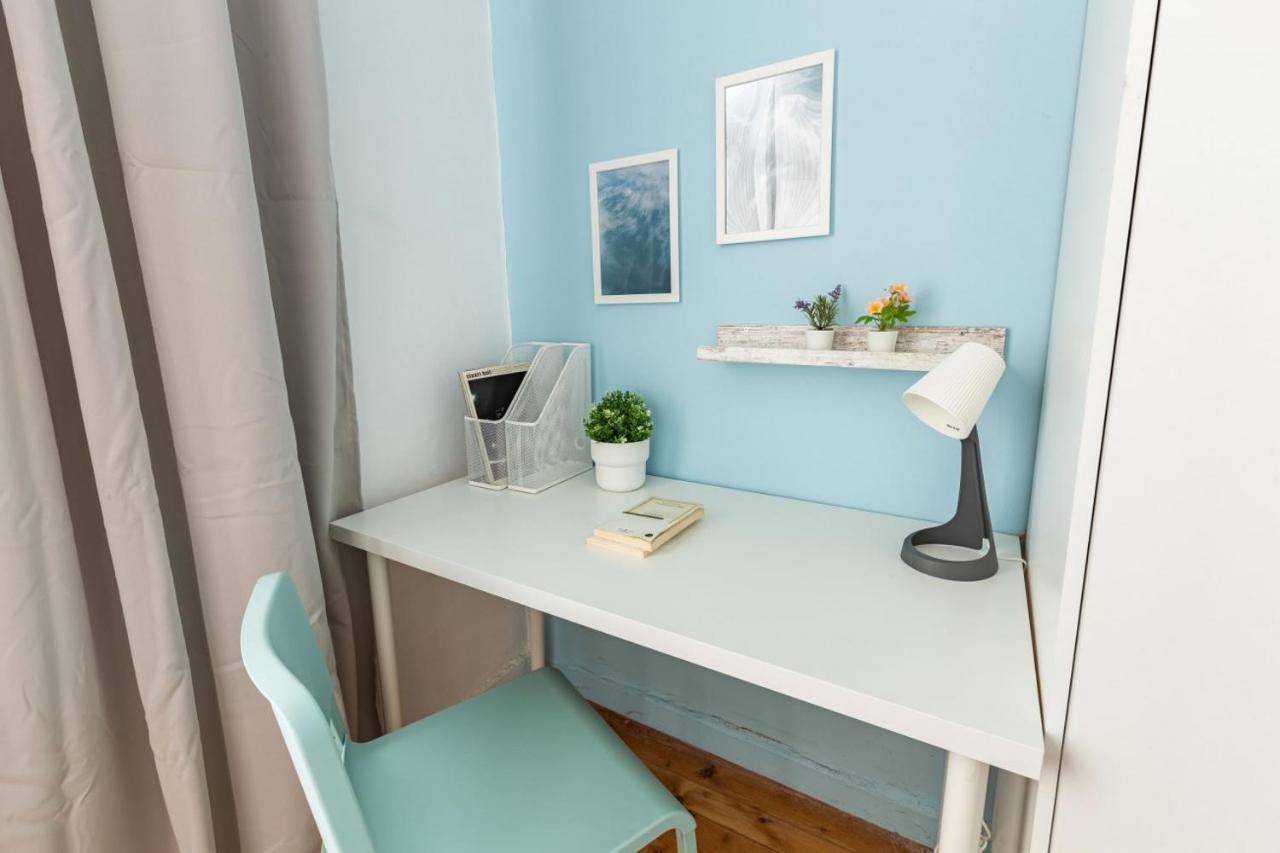 Colorful Flat With Excellent Location Near Trendy Attractions In Kadikoy Apartamento Istambul Exterior foto